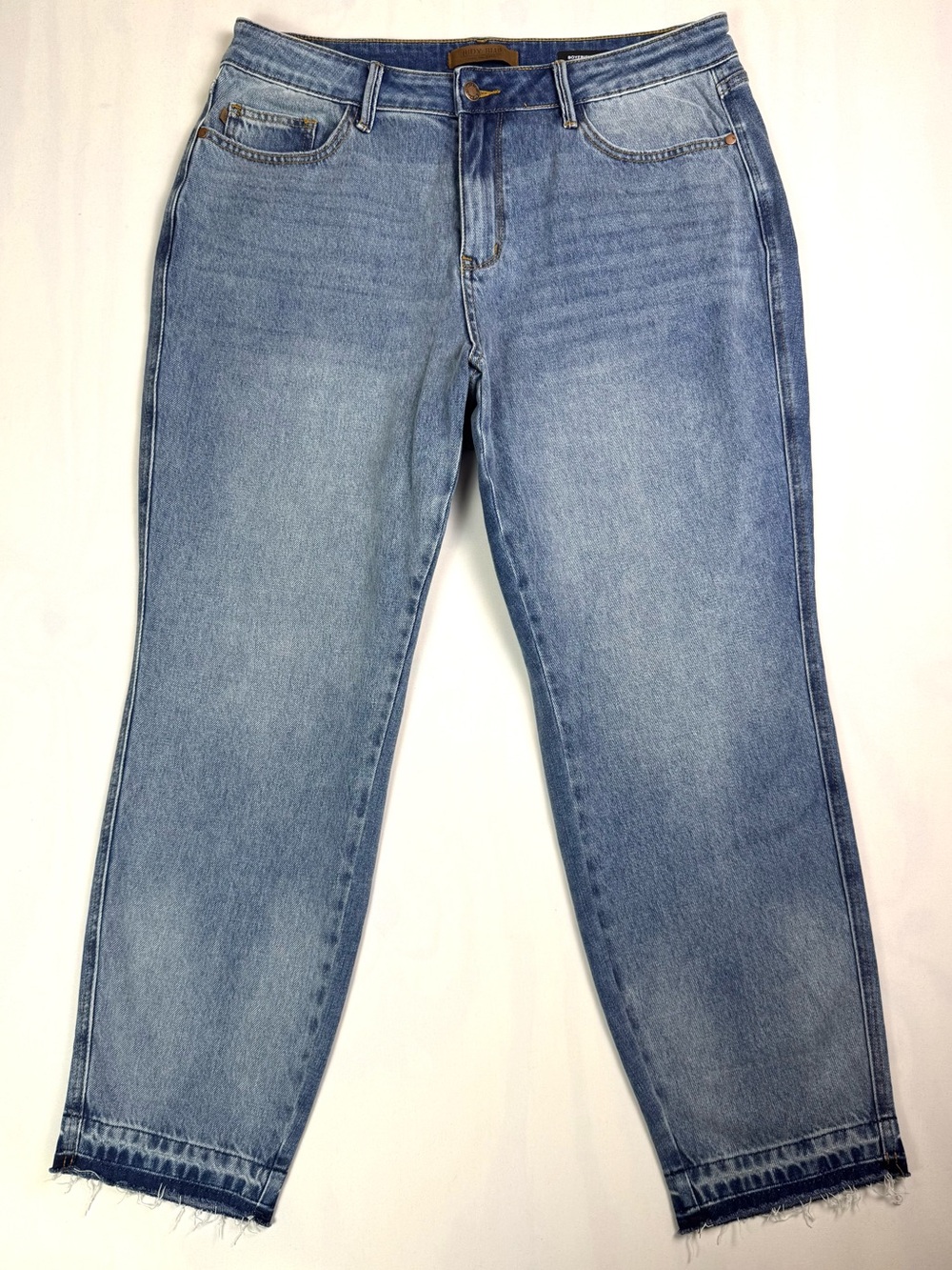 Judy Blue Rigid Magic Boyfriend Jeans 16W Medium Wash Released Raw Hem